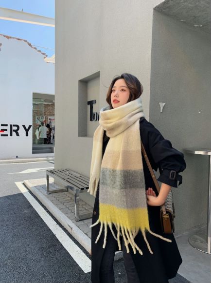 New Rainbow Plaid Scarf For Women Winter Klein Blue Thick Braid Color Plaid Warm And Thick Instagram Tide Cute Application Scenario