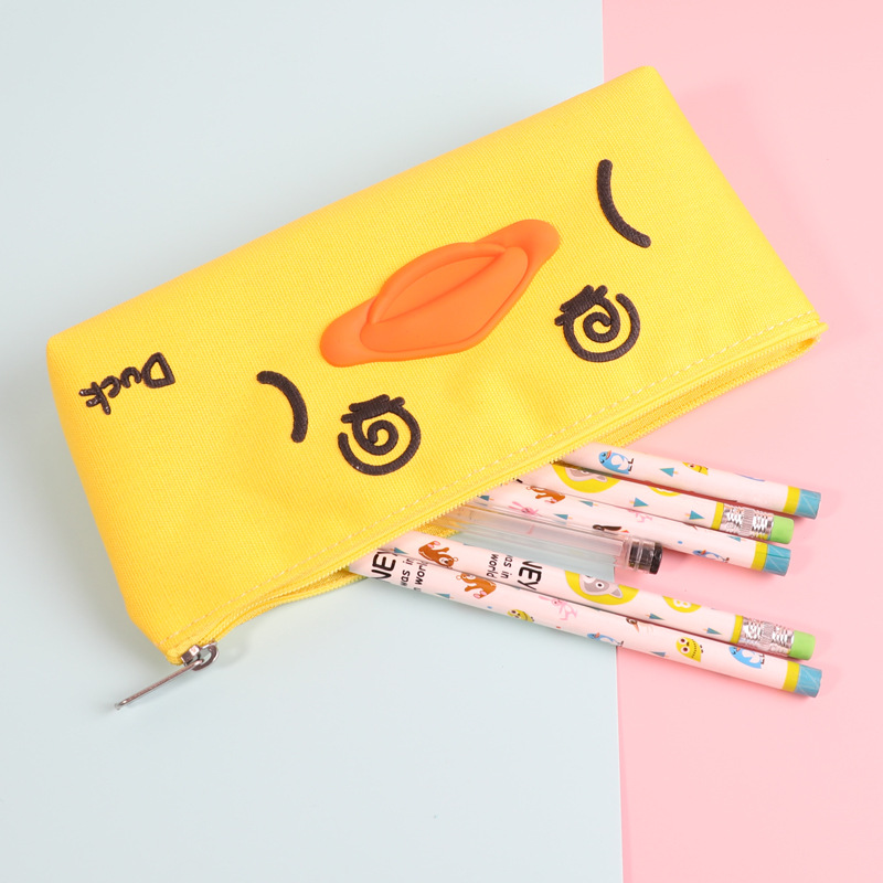 Cartoon Yellow Duck Children's Canvas Pen Bag Cute Duck Stationery Bag Student Pen Box Wholesale Customization Application Scenario