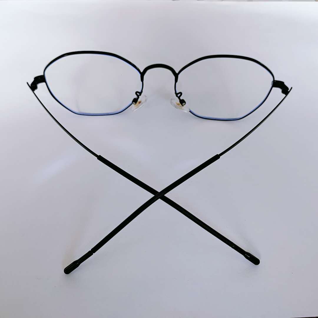 The 2022 new model of anti-blue light can be equipped with a full-frame anti-ultraviolet large-face titanium alloy retro student flat light lens Item Picture