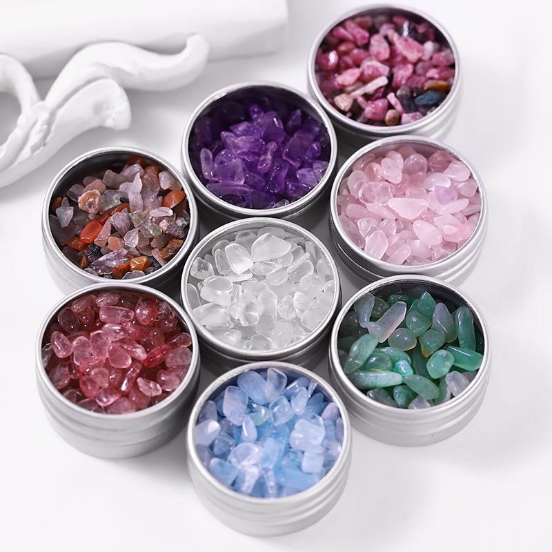 New Japanese Natural Nail Crystal Jewelry Strawberry Crystal White Crystal Mesh Red Irregular Stone Diy Decoration Item Picture