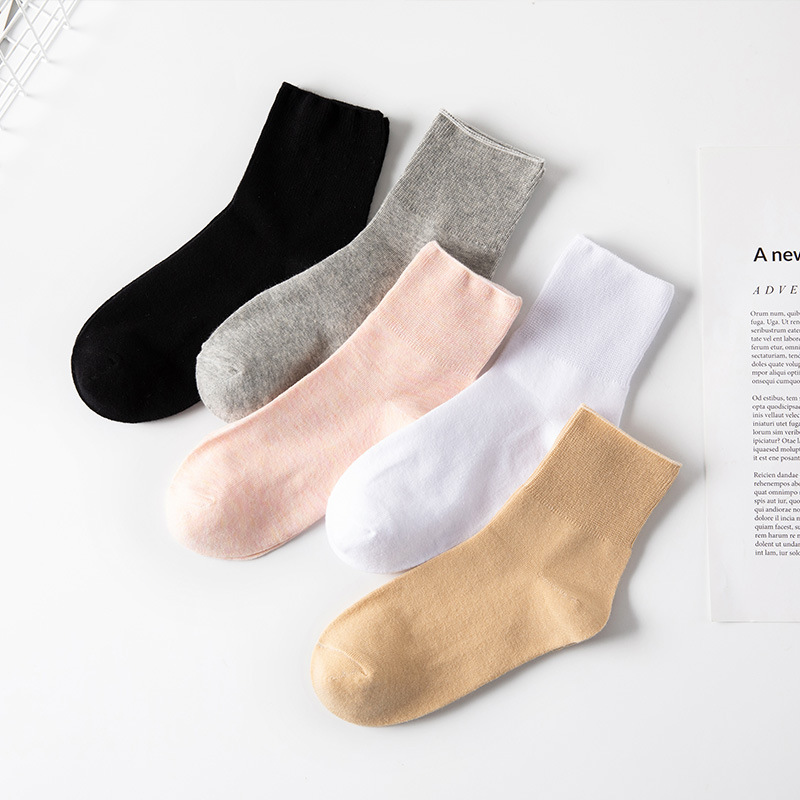 2021 otoño-invierno nuevo calcetines para mujeres versátil respirable suelto bienestar calcetines de algodón para mujeres color sólido medias al por mayor details Picture
