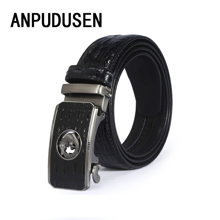 2020 Stall Selling Business Men's Crocodile Ribbon Personality Alloy Automatic Buckle Belt Spot Wholesale Application Scenario