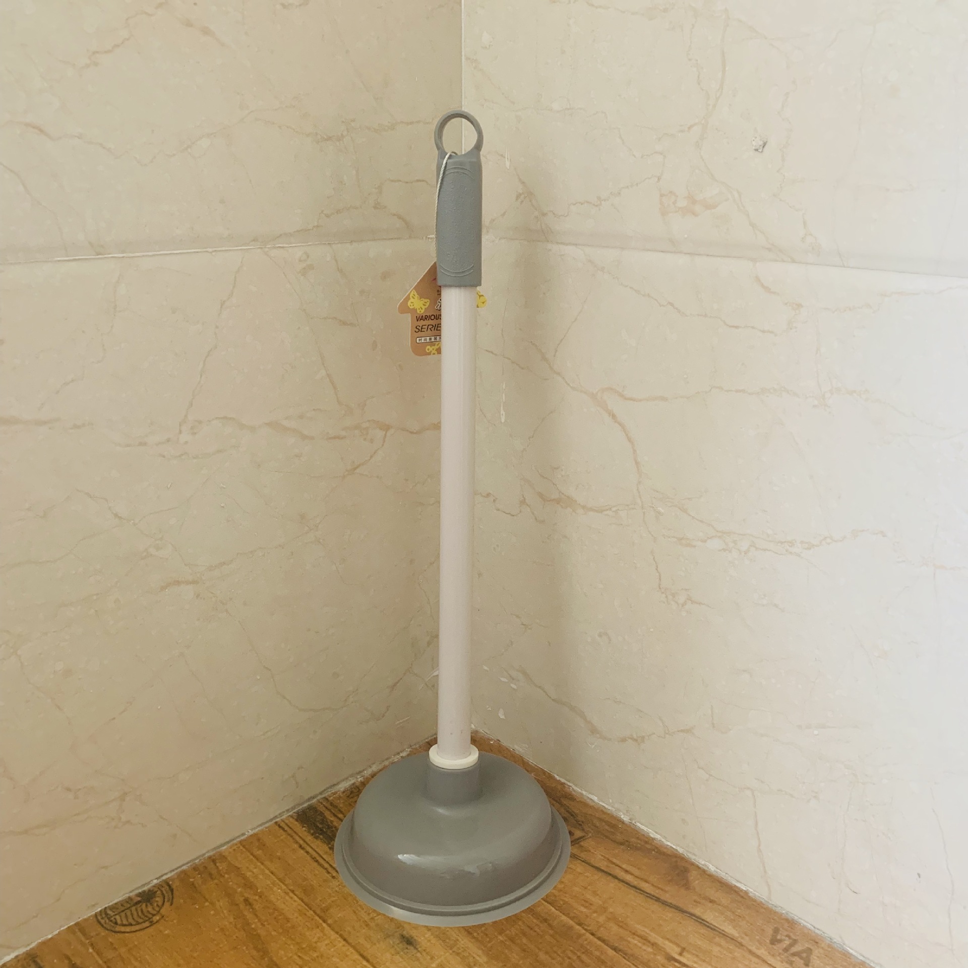 Small country plastic manufacturers wholesale household toilet plunger leather suction 8937 toilet plunger Specification drawing