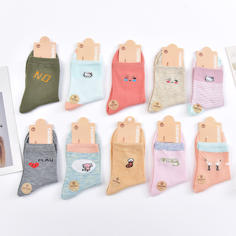 Wholesale of new autumn and winter colorful cotton socks for women, mid-calf socks for women, striped women's socks and cartoon pattern socks
