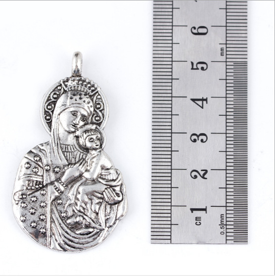 Manufacturers Directly For The Moon Diy Alloy Oval Keychain Necklace Accessories Religious Jewelry Pendant Wholesale Application Scenario