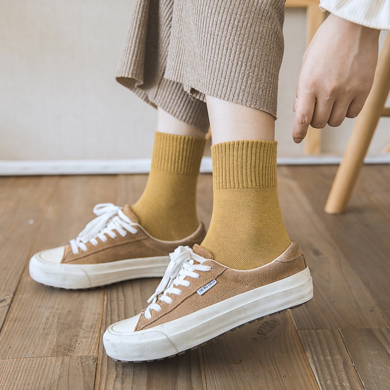 Women's cotton socks, short socks, women's retro 2020 new Spring and autumn ins trendy and unique multi-color mid-calf socks in solid colors details Picture