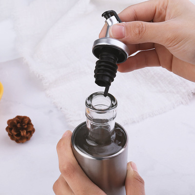Kitchen Supplies Stainless Steel Double Layer Seasoning Bottle Glass Oil Pot Household Soy Sauce Bottle Vinegar Bottle Seasoning Bottle Application Scenario