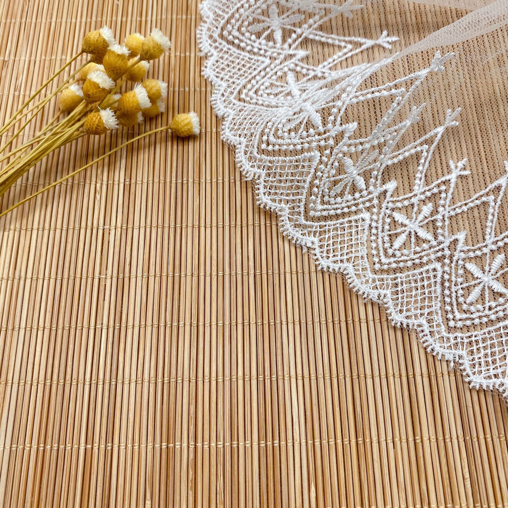 Guangzhou Zhongda Accessories Water-soluble mesh embroidery polyester, 9.5cm wide, clothing accessories lace, wedding accessories lace pic 16