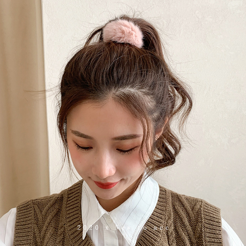 A versatile bun hair tie with plush hair, a female faux mink hair rope, a soft girl's double ponytail hair rope, and a simple furry hair accessory Application Scenario