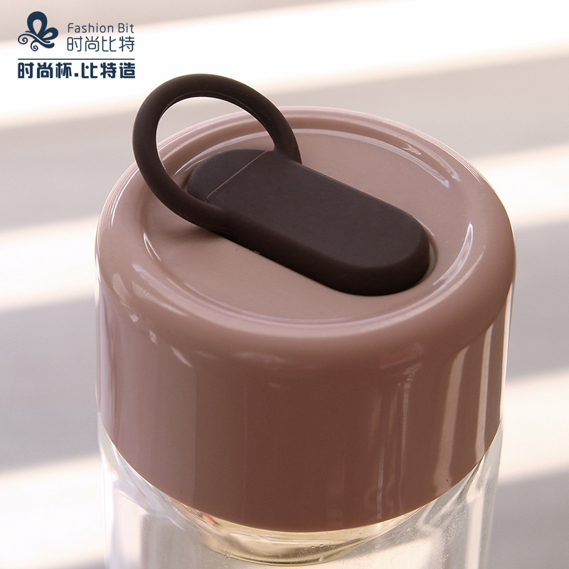 塑料杯实物图