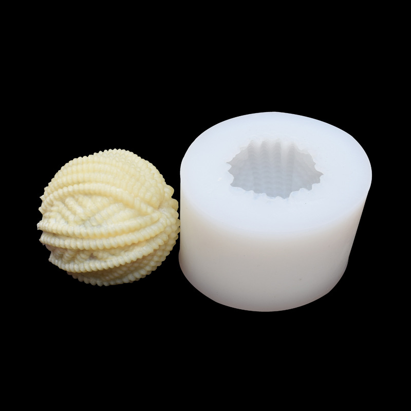 Factory three-dimensional wool balls, crystal resin molds, candles, car decorations, DIY baking silicone tools Application Scenario