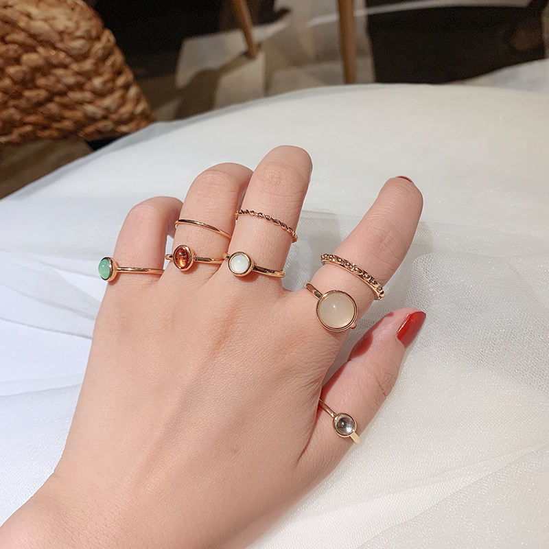 夏日网红关节戒指女冷淡风小众设计彩色食指指环组合八件套装饰品