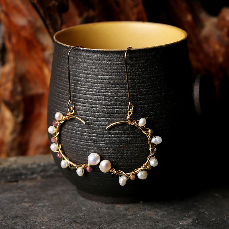 Hand-wound natural tourmaline freshwater pearls, retro and fashionable, face-enhancing, petite and unique, 14K gold-plated retro earrings for women Specification image