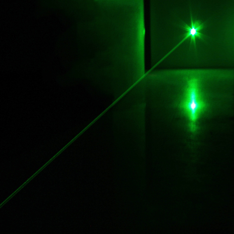 USB charging red and green laser flashlight, laser infrared pen lamp, sales model teaching coach details Picture