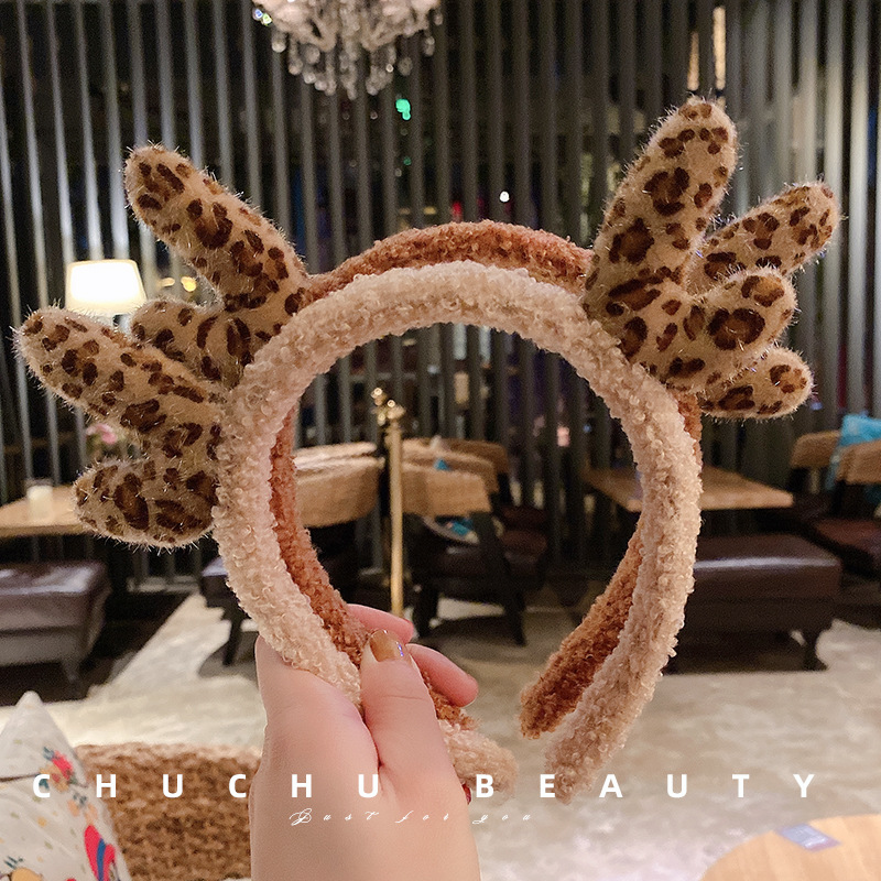 Cute Leopard Print Antler Headband Female Face Wash Headband Internet Red Christmas Hair Carson Tie Korean Headdress Hair Accessories Application Scenario