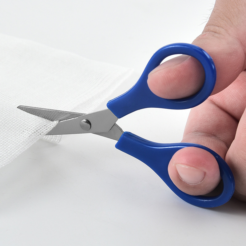 Wholesale stainless steel student scissors, paper-cutting children's stationery, hand scissors, office and household thread scissors from the manufacturer Application Scenario