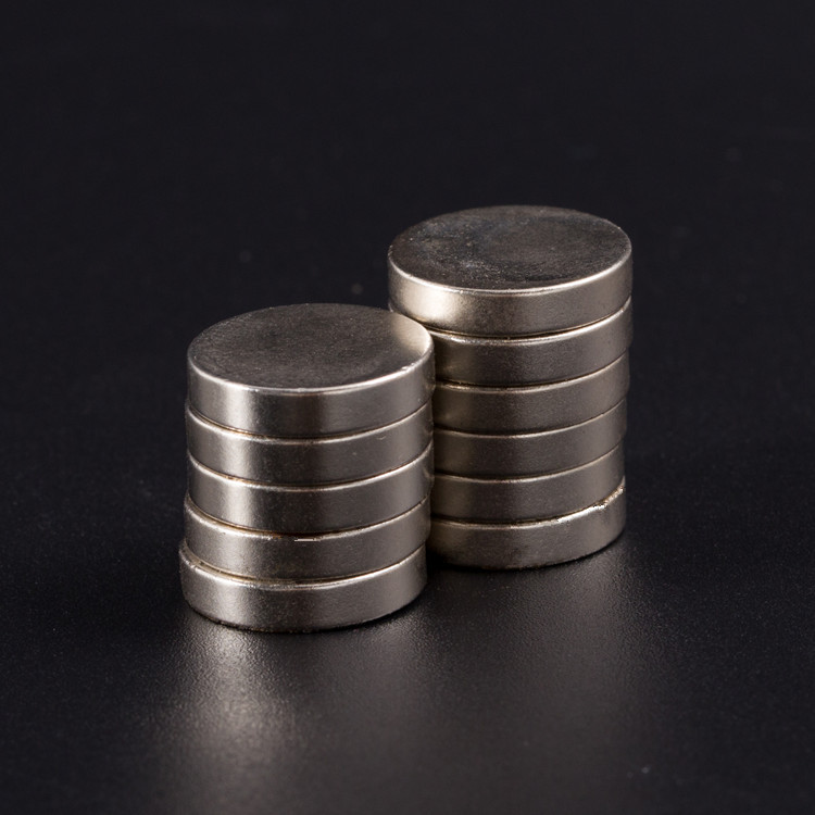 强磁厂家 圆形10*1  10*2  10*3  镀锌镀镍 MM 钕铁硼强力磁铁