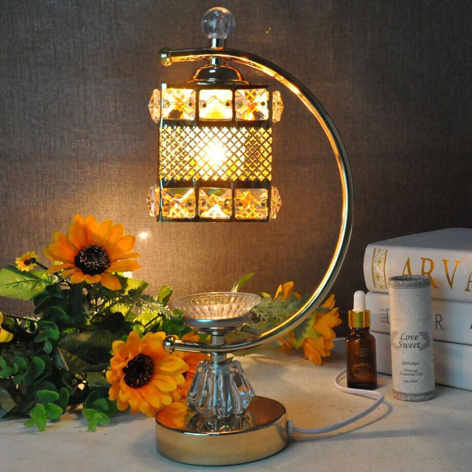 Wholesale of popular European and American style Golden Age Crescent Crystal Square Decorative table lamps and aromatherapy table lamps