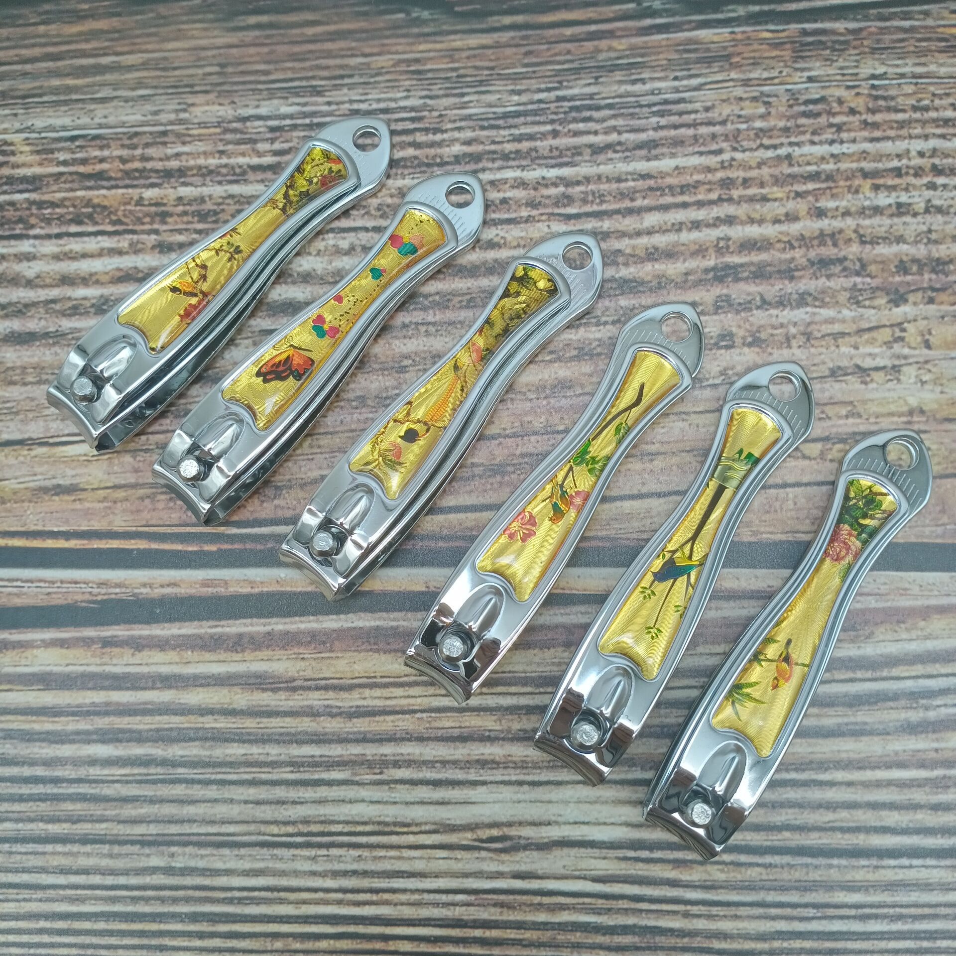 Large nail clippers, flat-mouthed nail clippers, nail clippers with files, nail trimming tools, personal care accessories