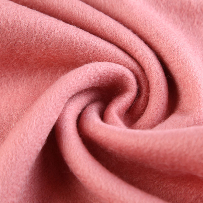 Solid Color Cashmere Scarf Hengyuanxiang Wholesale Red Scarf Annual Gift Embroidery Logo Bib Wool Scarf Application Scenario