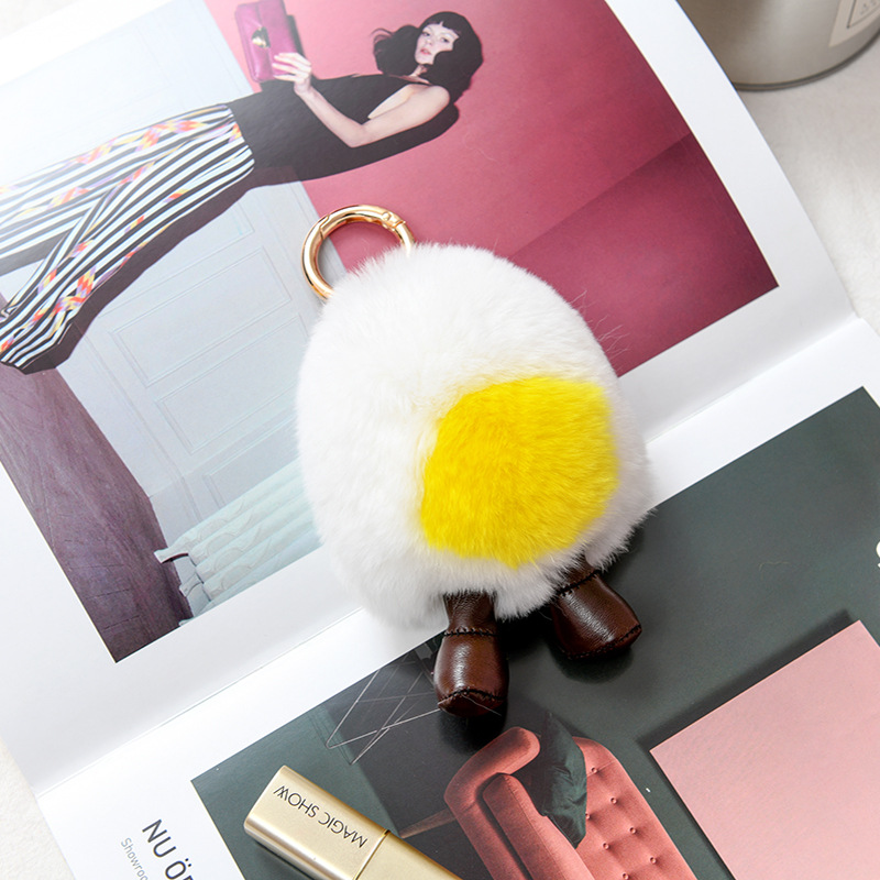 包包挂件毛球细节图