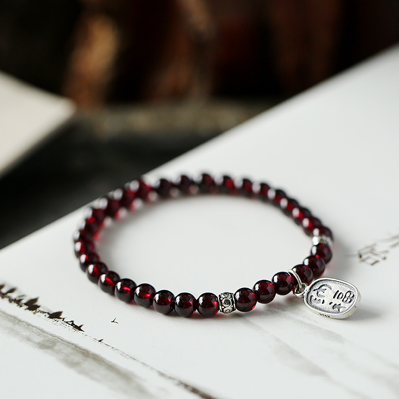 Natural garnet bracelet single-circle ladies' simple S925 silver jewelry gift, fresh and elegant