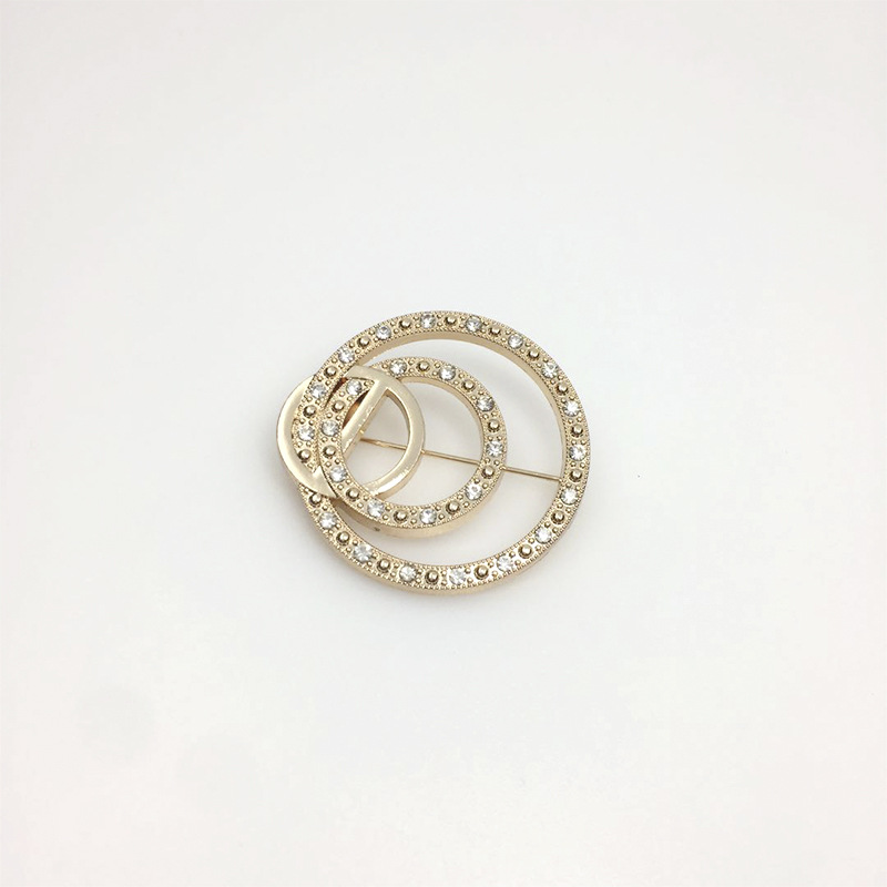 高档胸针韩版个性防走光衣领角扣开衫别针扣西装胸花配饰厂家直销