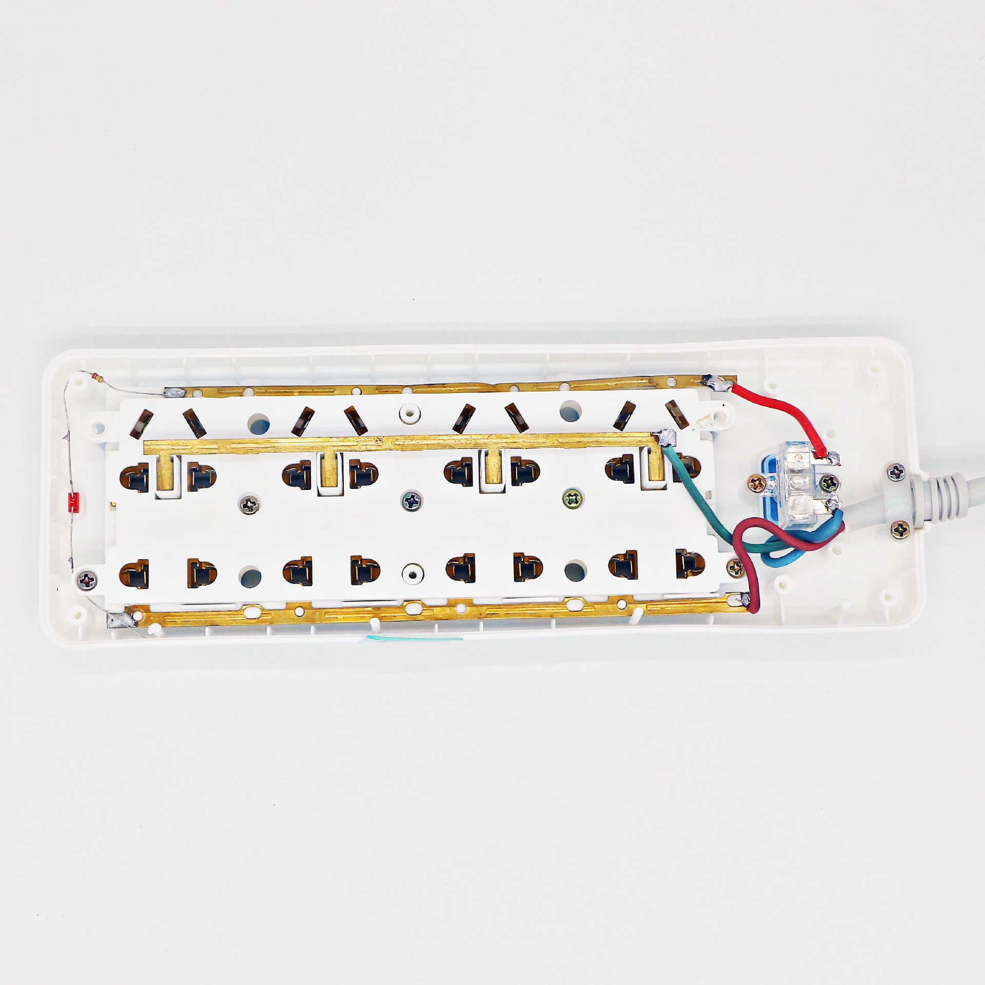 信达泰多用排插家用插板电源转换插座带开关多孔位带线插线板详情图4