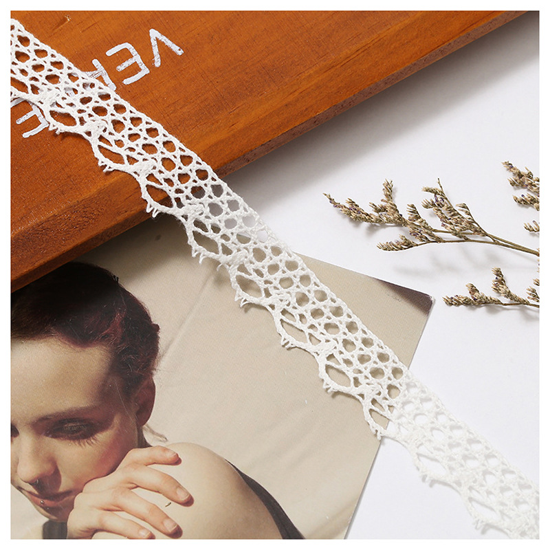 Spot Wholesale White Cotton Lace Beige Single Side Dogtooth Cutout Lace Sofa Curtain Lace Quantity Big Discount Item Picture