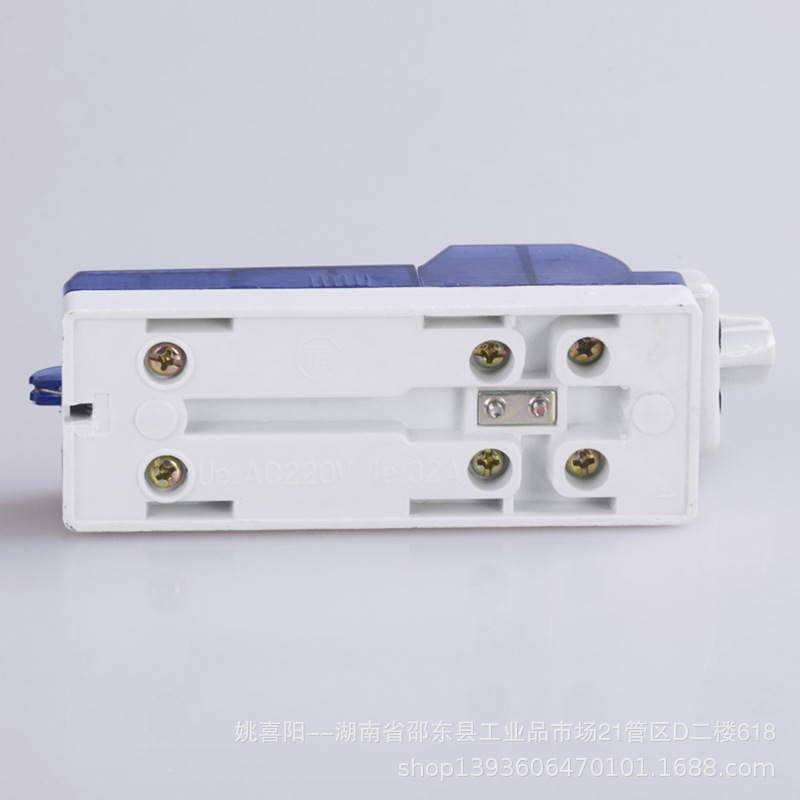 We supply high-quality transparent magnetic bottom knife switches, single-throw isolation knife switches, and household and industrial knife switches in a complete range of specifications Application Scenario