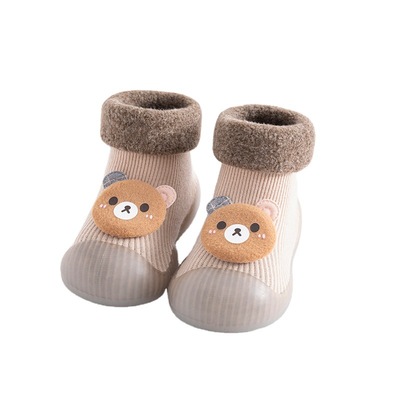 2021 New baby breathable round head toddler shoes casual cute cartoon bear indoor home socks shoes Item Picture