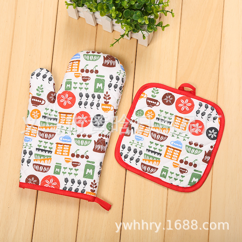 【LOVELY HOME】【 Hold Jia 】 cutlery printing microwave oven gloves Heat insulation mat two-piece set of heat proof high temperature oven heat insulation baking Item Picture