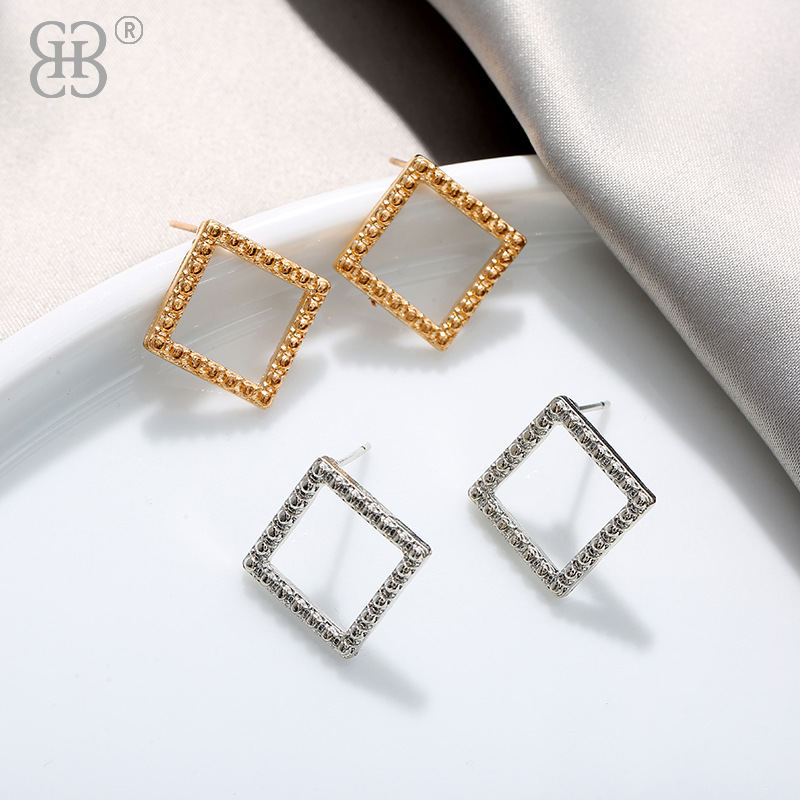 Wholesale Geometric Alloy Stud Earrings Simple Fashion Temperament Earrings Small Girl Personality Jewelry Manufacturers Direct Supply