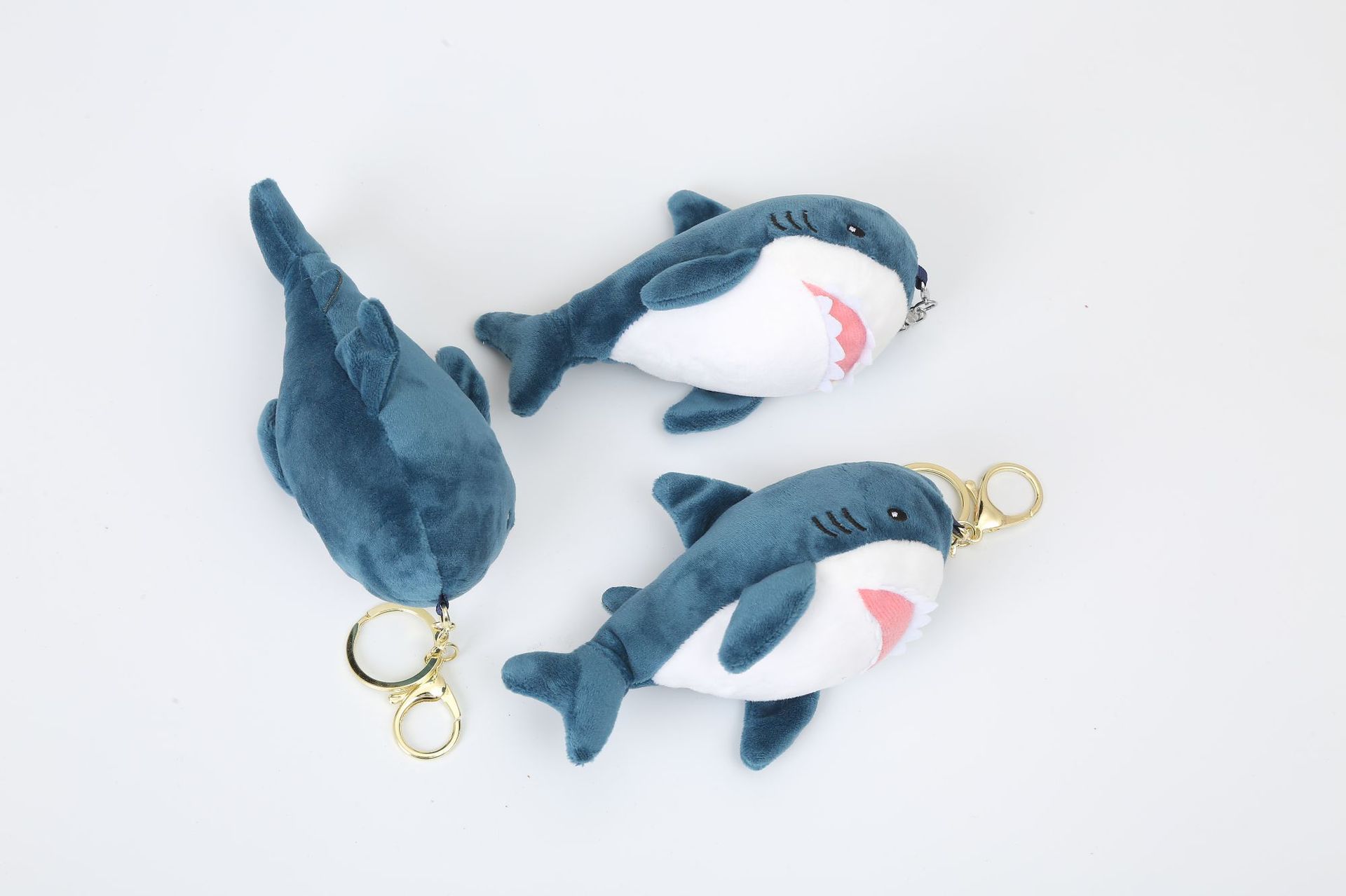 鲨鱼公仔钥匙扣挂件毛绒玩具卡通创意鲨鱼宝宝娃娃机公仔详情图1