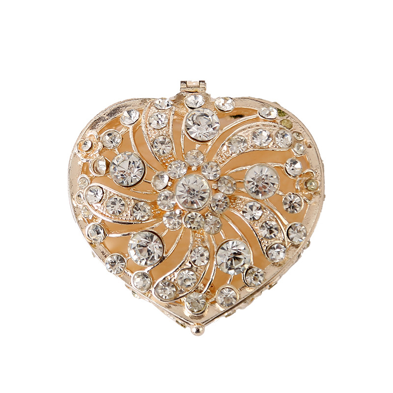 New Year's casual gift gold jewelry box, hollowed-out diamond-encrusted heart-shaped jewelry storage box, wedding proposal ring box wholesale Item Picture