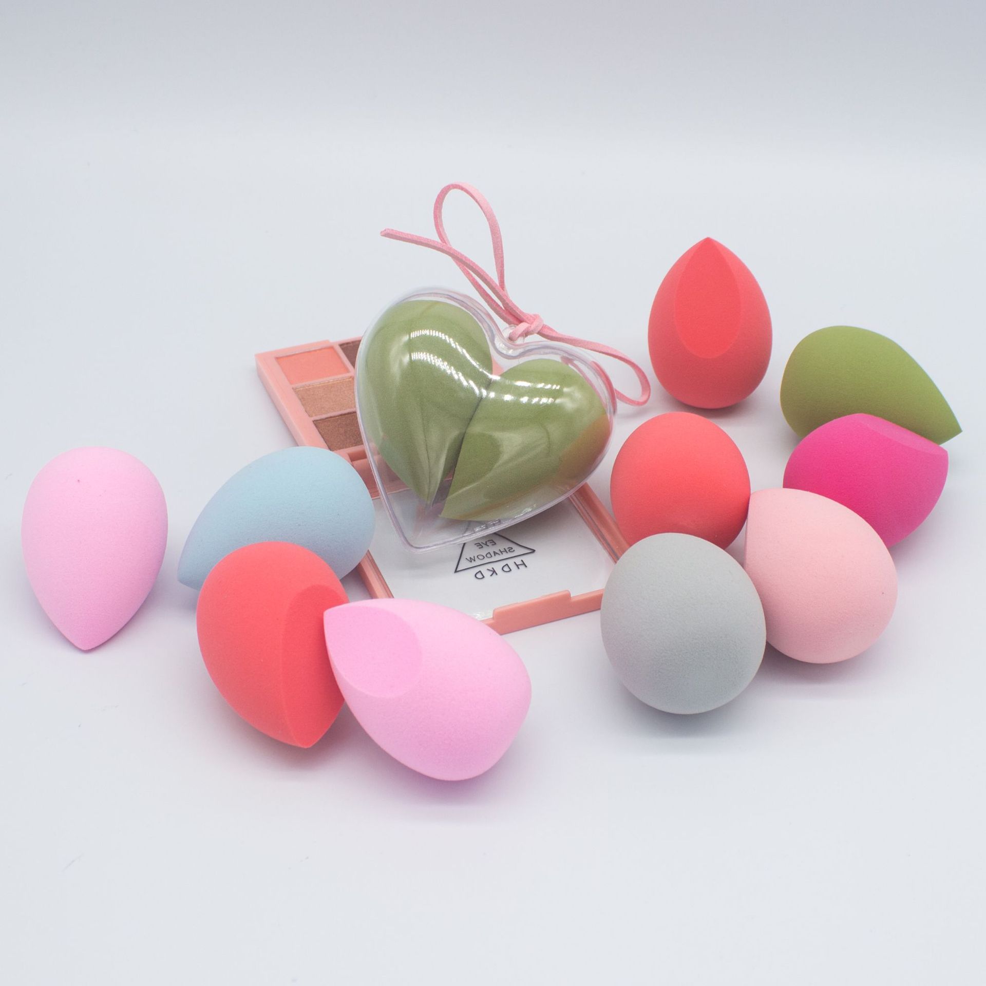 Annina Love Acrylic Makeup Egg Wet And Dry Water Two Big Do Not Eat Powder Water Drop Gourd Powder Puff Application Scenario