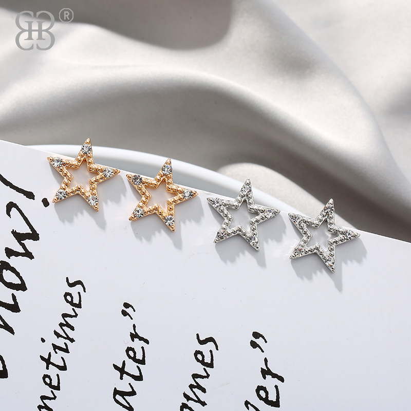 饰品/耳饰/耳钉/珍珠耳钉/无骨耳环产品图