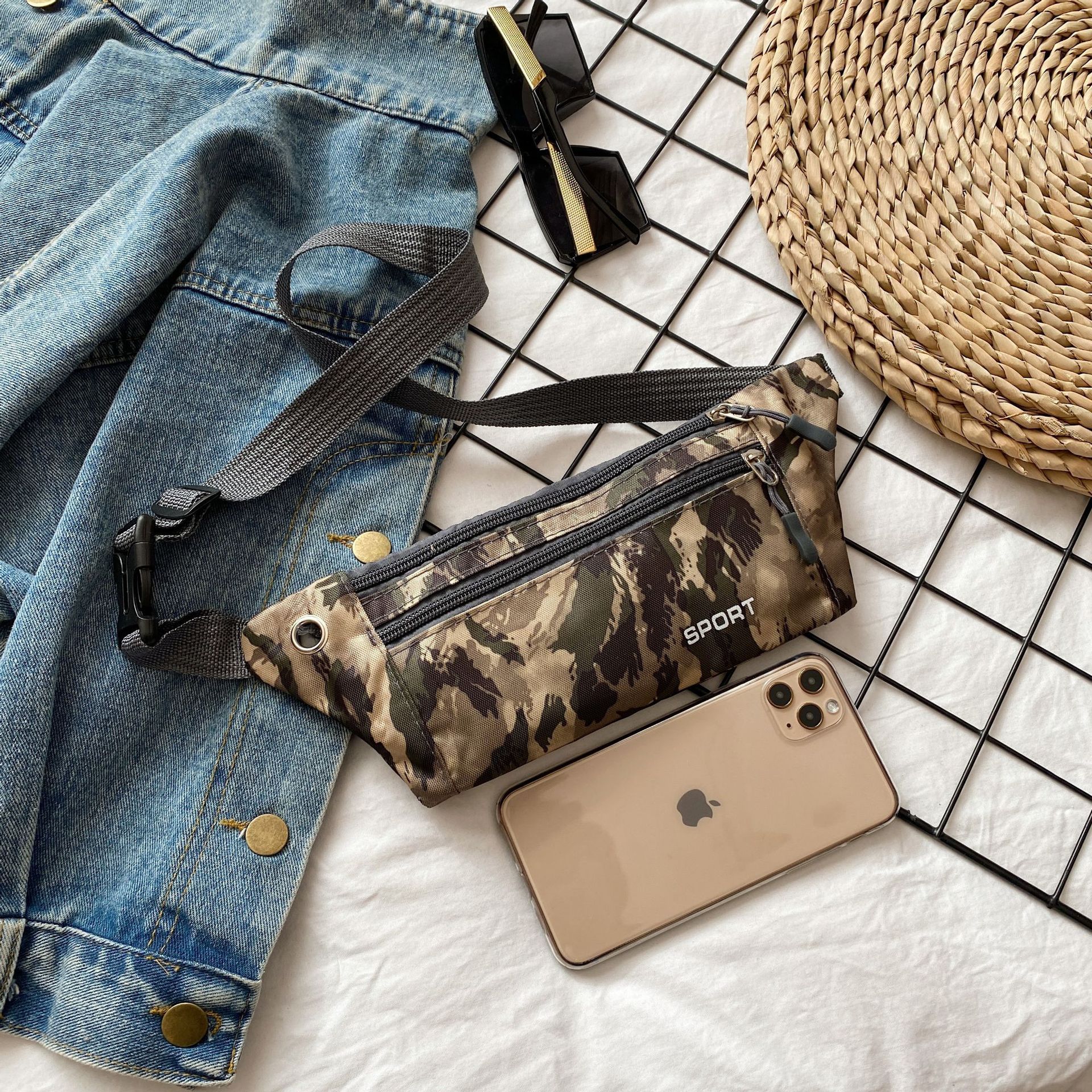 运动腰包、配件包实物图