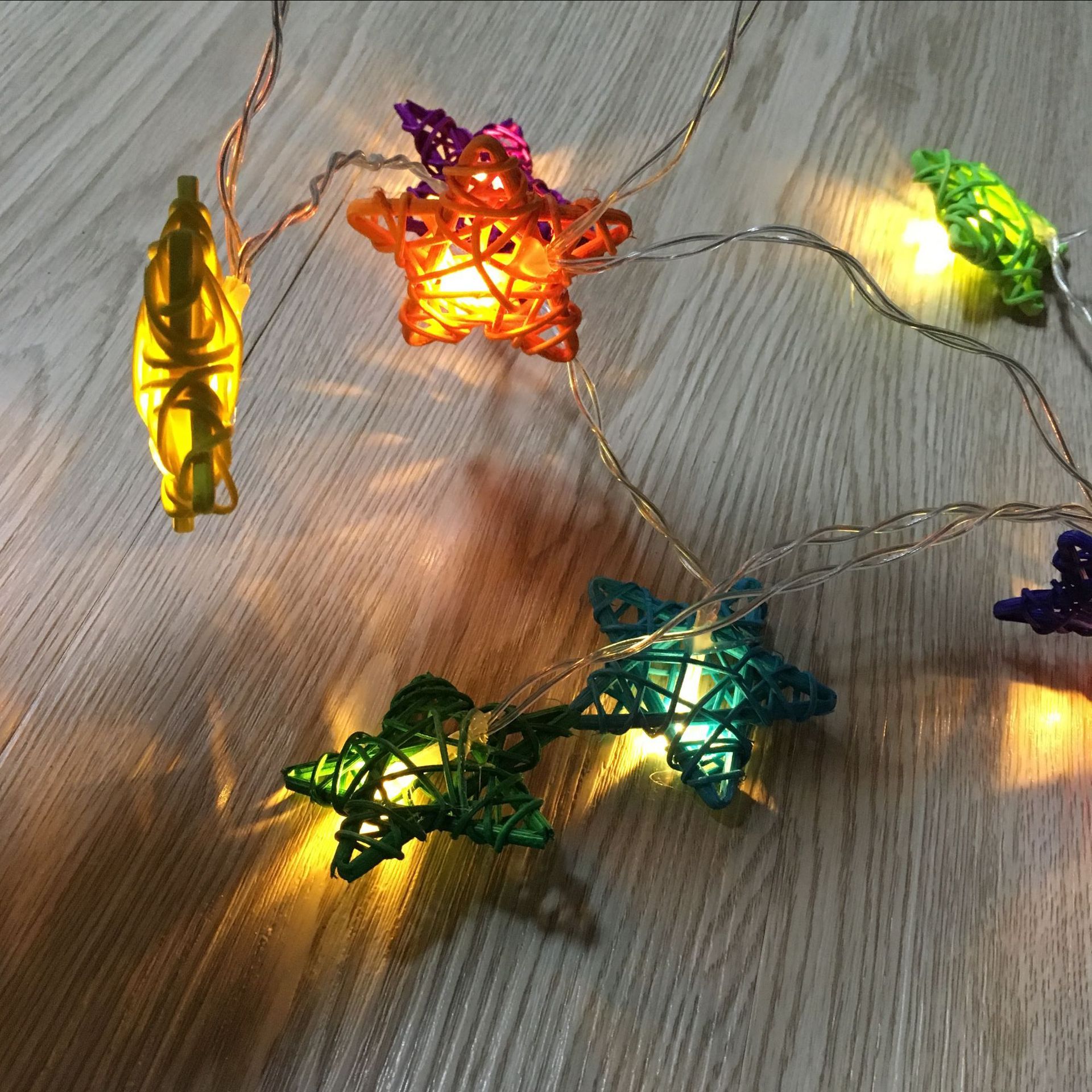 Cross-border exclusive supply of five-pointed star light string battery models, 10-lamp and 20-lamp LED Christmas lights, festival lights and decorative lights Application Scenario