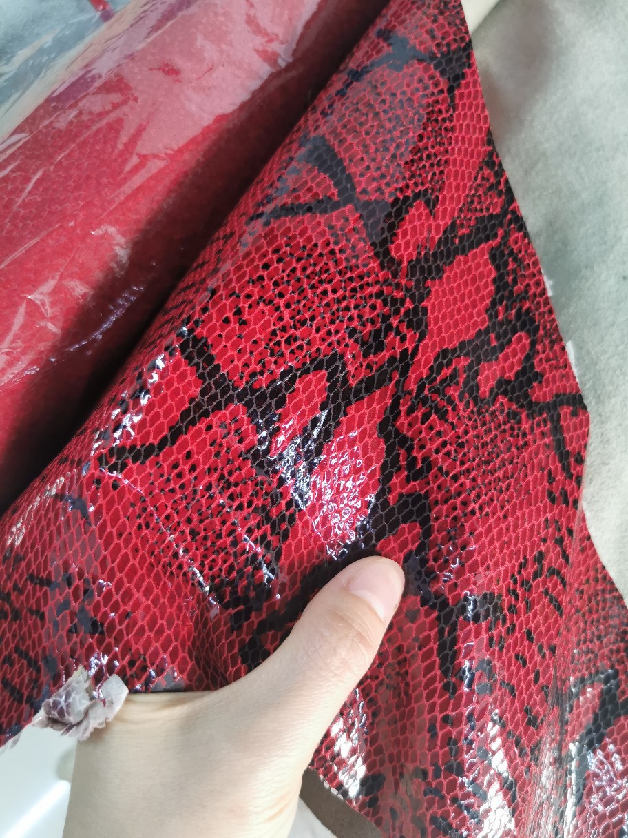 Yiwu Ha Niu genuine leather two-layer pigskin suede film? Snake pattern leather? Leopard print leather? Crocodile-patterned leather