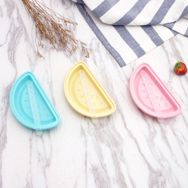 Summer silicone Popsicle mold love ice cream mold DIY ice cream mold three-piece set Popsicle ice Application Scenario
