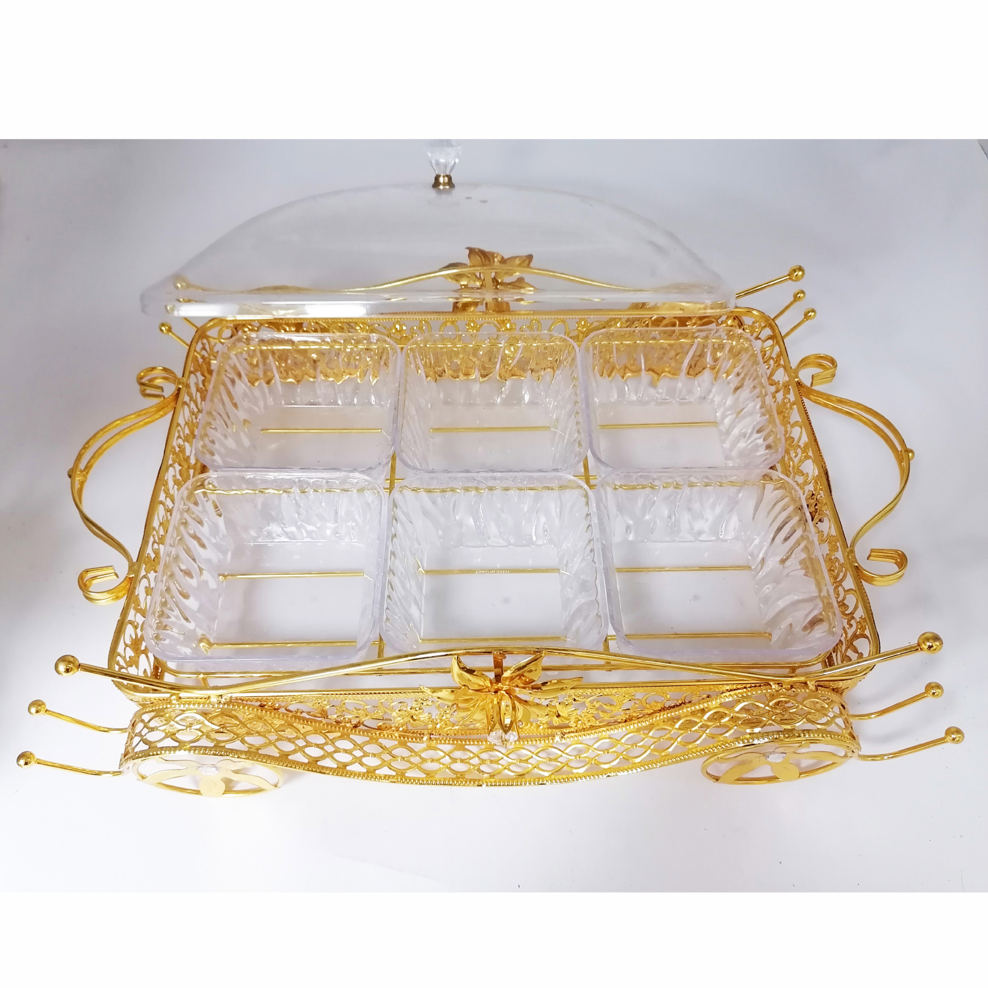 Arabic Style 6-Division Dry Fruit Tray With Lid Luxury Plated Gold Wedding Candy Box Snack Box Fruit Tray Application Scenario