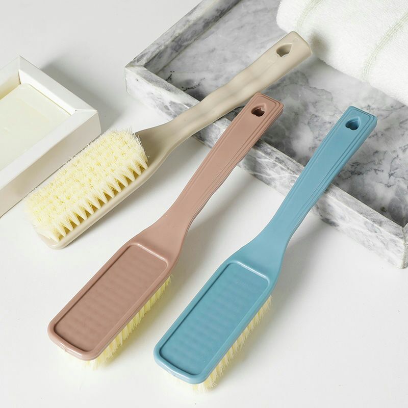 Heart-shaped soft bristle shoe brush, cleaning brush, long-handled plastic shoe brush, Nordic clothing brush, plastic brush, one-yuan general store Specification image