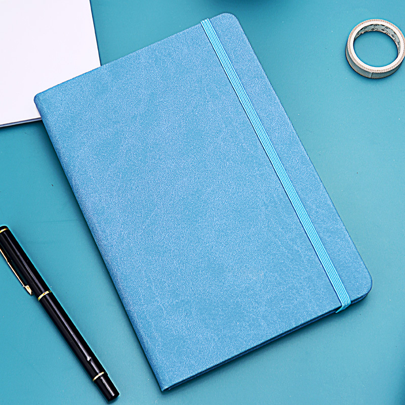 Cross-border exclusive leather notebook a5 with strap, hand-held notebook, logo set A6 notebook, meeting record book Application Scenario