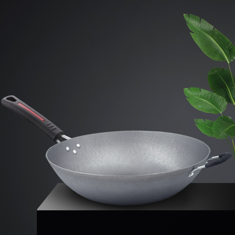 Factory wholesale Iron King cast iron woks, old-fashioned iron woks, cast-iron woks, household cooking iron woks with thick bottoms and durability