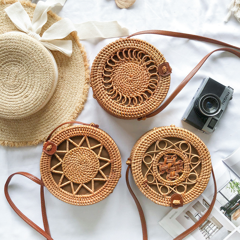 New Bali Rattan Woven Bag Vintage Grass Woven Beach Travel Crossbody Bag Hand-Made Brown Woven Bag details Picture