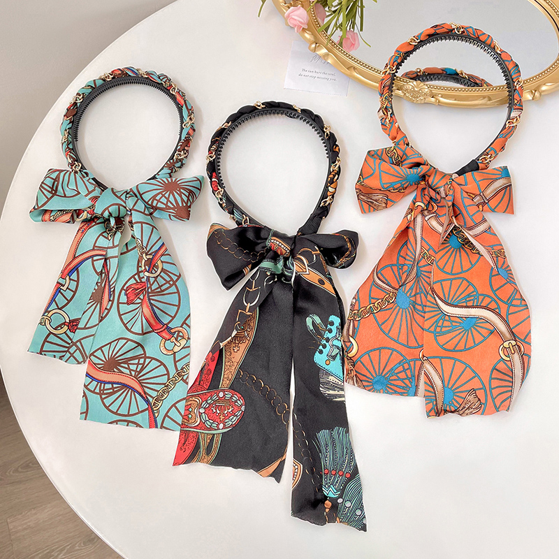 Retro chain hair bands, satin fabric hair clips, headbands, ribbon hair bands, women's hair ties, a series of braided hair accessories for summer