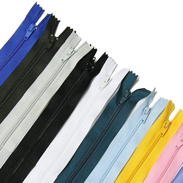 The manufacturer supplies self-locking color No. 3 nylon zipper access control 20cm closed-tail zipper pants and clothing zippers in stock Specification image