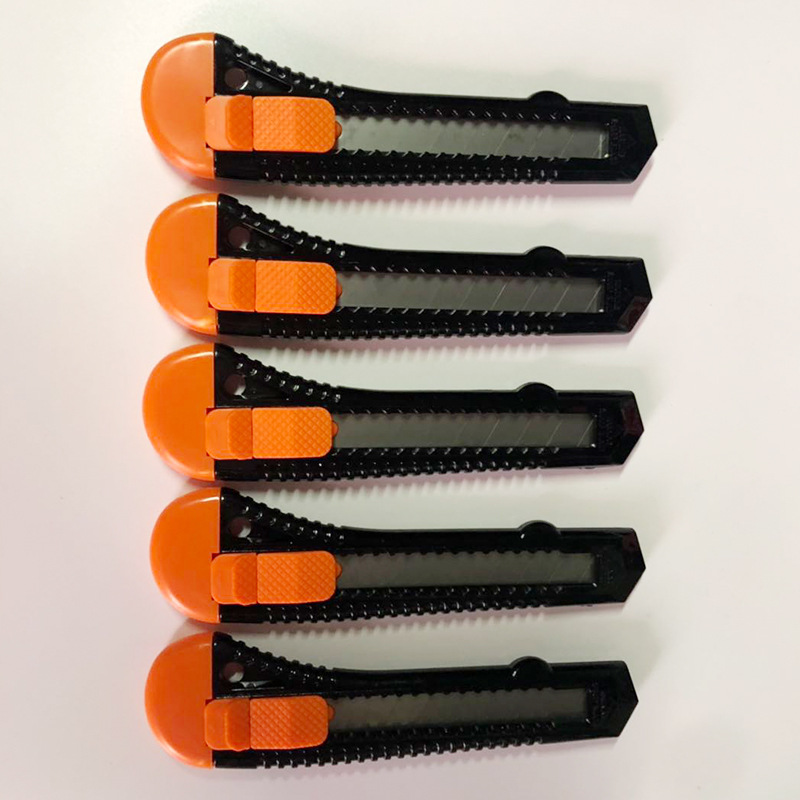 批发美工刀具办公裁壁纸刀 大号手推快递开箱刀 包胶重型美工刀产品图