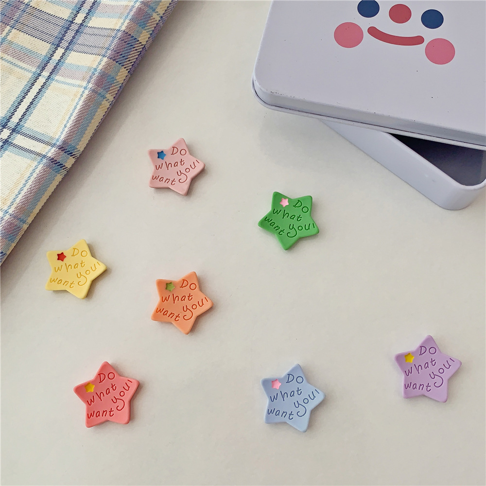 Japanese-style JK star brooches, five-pointed star pins, girlish hair accessories, cute badges, clothes, bags, skirts and accessories details Picture